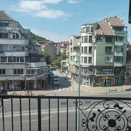 6 - Vasil Aprilov Φιλιππούπολη